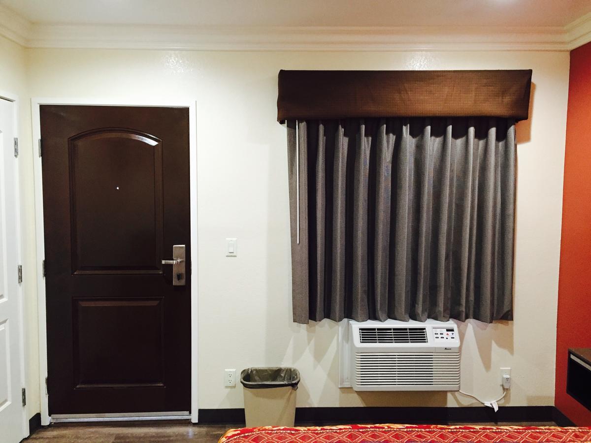 Sunrise Motel Westmont Εξωτερικό φωτογραφία
